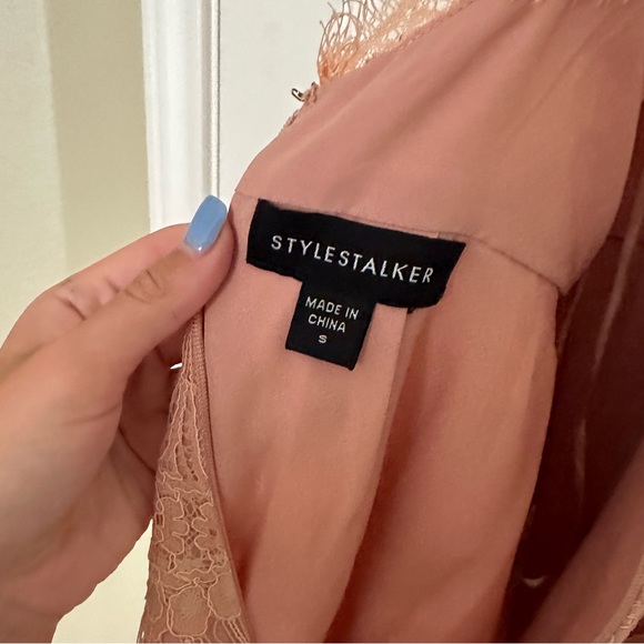 Revolve Style Stalker Lace Romper - Picture 4 of 6